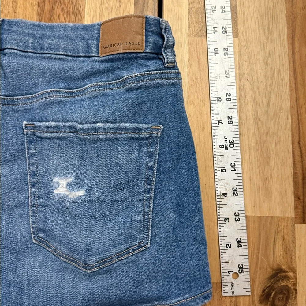 American Eagle Outfitters Blue‎ Distressed Jean Shorts